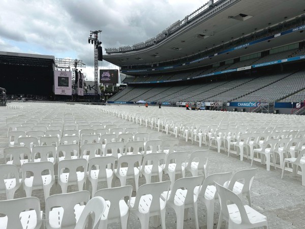 HD Flooring NZ (Eden Park - Luke Combs) - White Cube Chairs